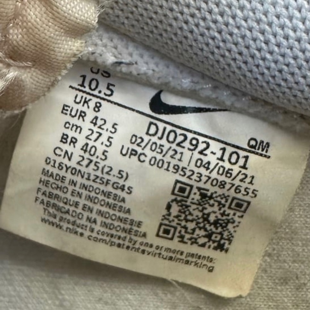 Nike Women's Sneakers - Picture 6 of 8